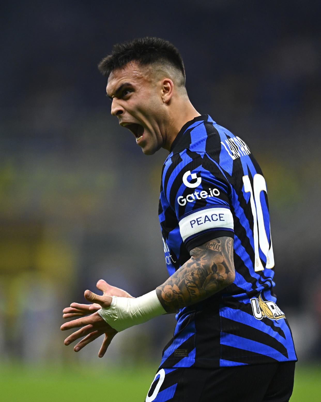 今晨体能课后，费耶诺德豪取连胜备战欧冠，球迷炸锅，纪律约束更严格(费耶诺德足球俱乐部官网)-开云APP下载