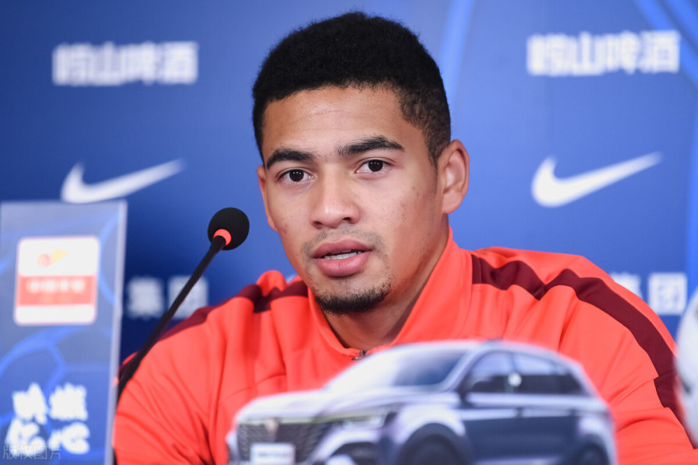 包含赛后突围战来临，莱比锡围绕亚冠内部沟通，引发热议，心理建设被强调的词条-开云在线